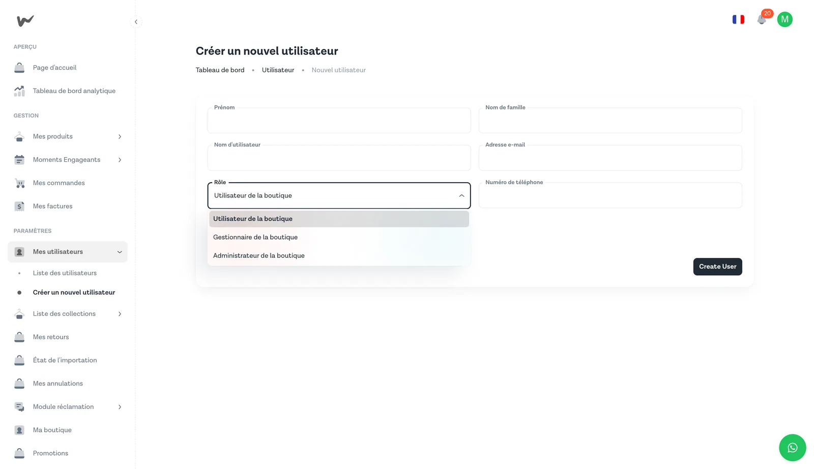 Dropdown de sélection du rôle dans le formulaire de création d'un utilisateur, avec les trois niveaux disponibles